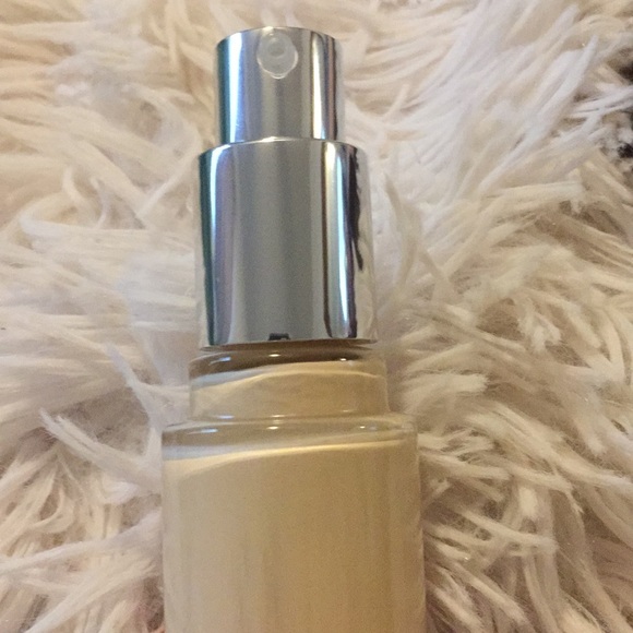 Becca ultimate coverage 24 hour foundation Shell - Picture 4 of 5